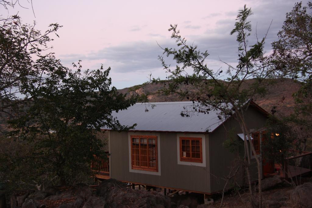 5Th Seasons Guesthouse Mbombela ภายนอก รูปภาพ